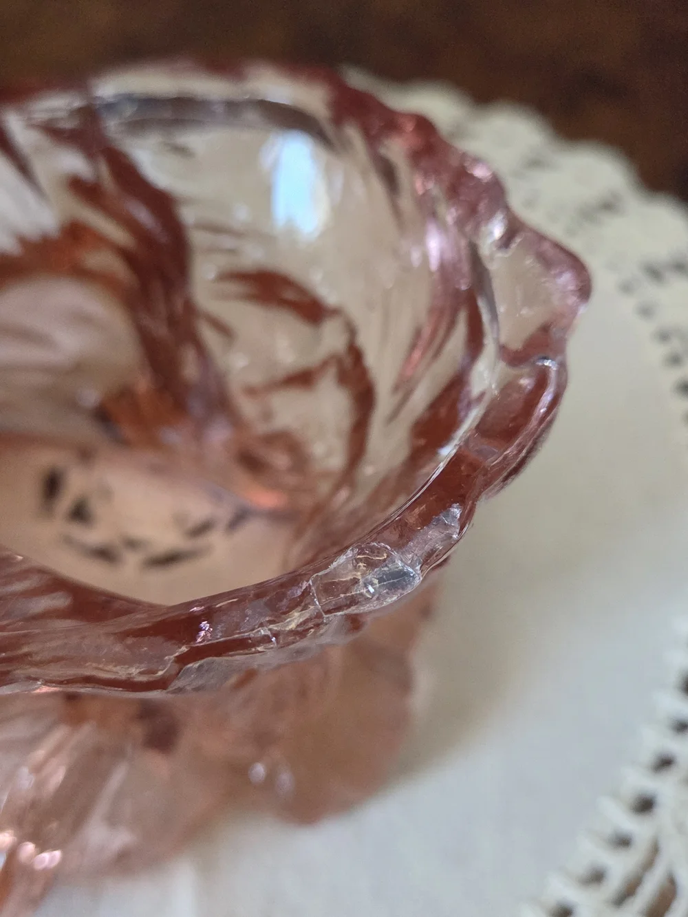 Vintage Pink Glass Cat Covered Trinket Box / Candy Dish – Read Description